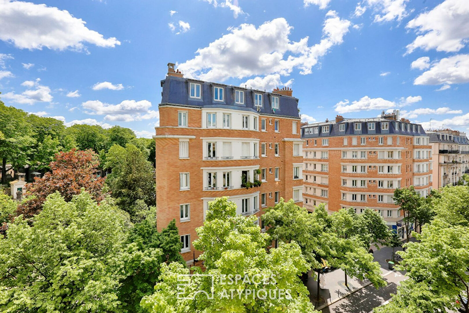 Contemporary duplex on the top floor