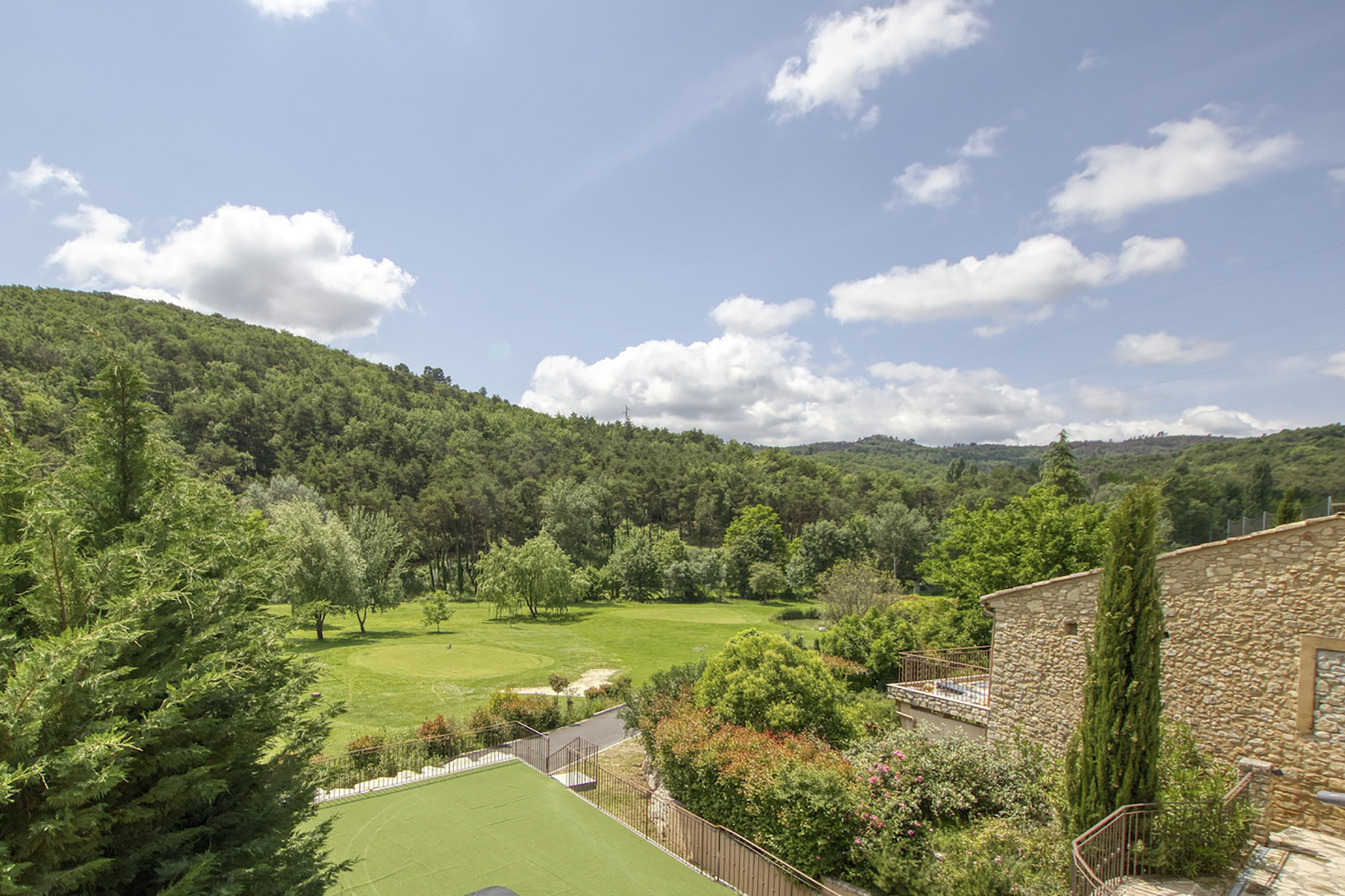 Domaine hôtelier 5* et son Golf en Provence, entièrement rénové
