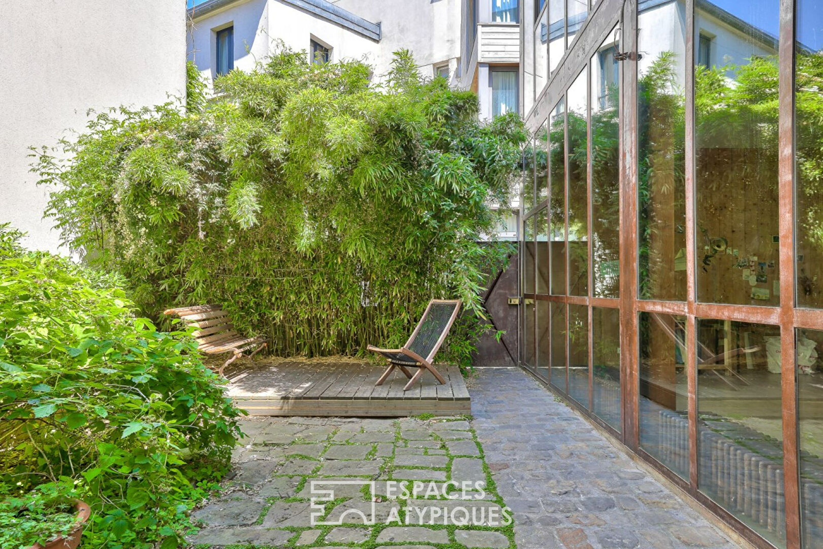 Contemporary house with green garden