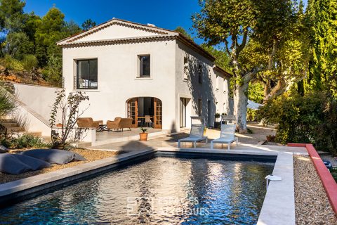 Bastide contemporaine d’exception sur un domaine de 3 hectares