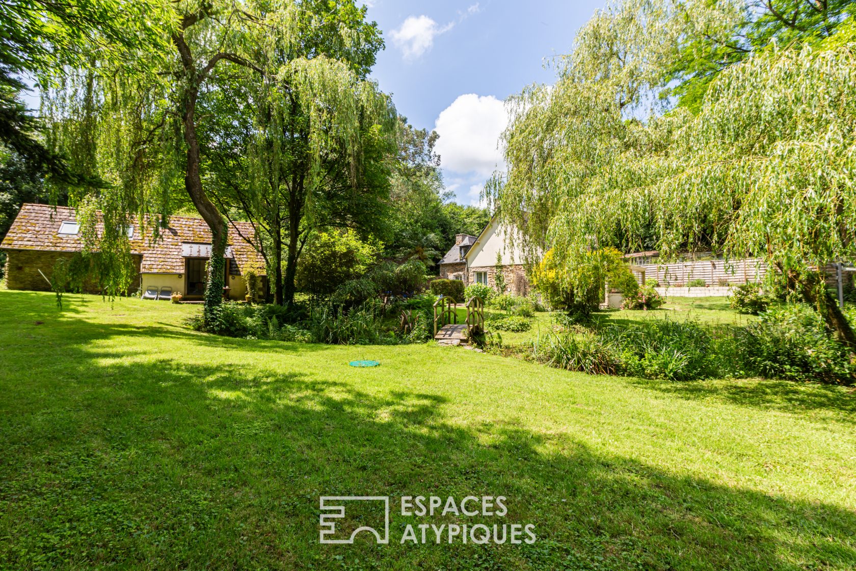 Ancien moulin et sa dépendance