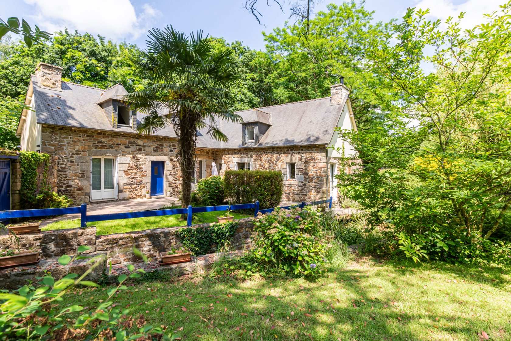 Old mill on the JAUDY and its guest house