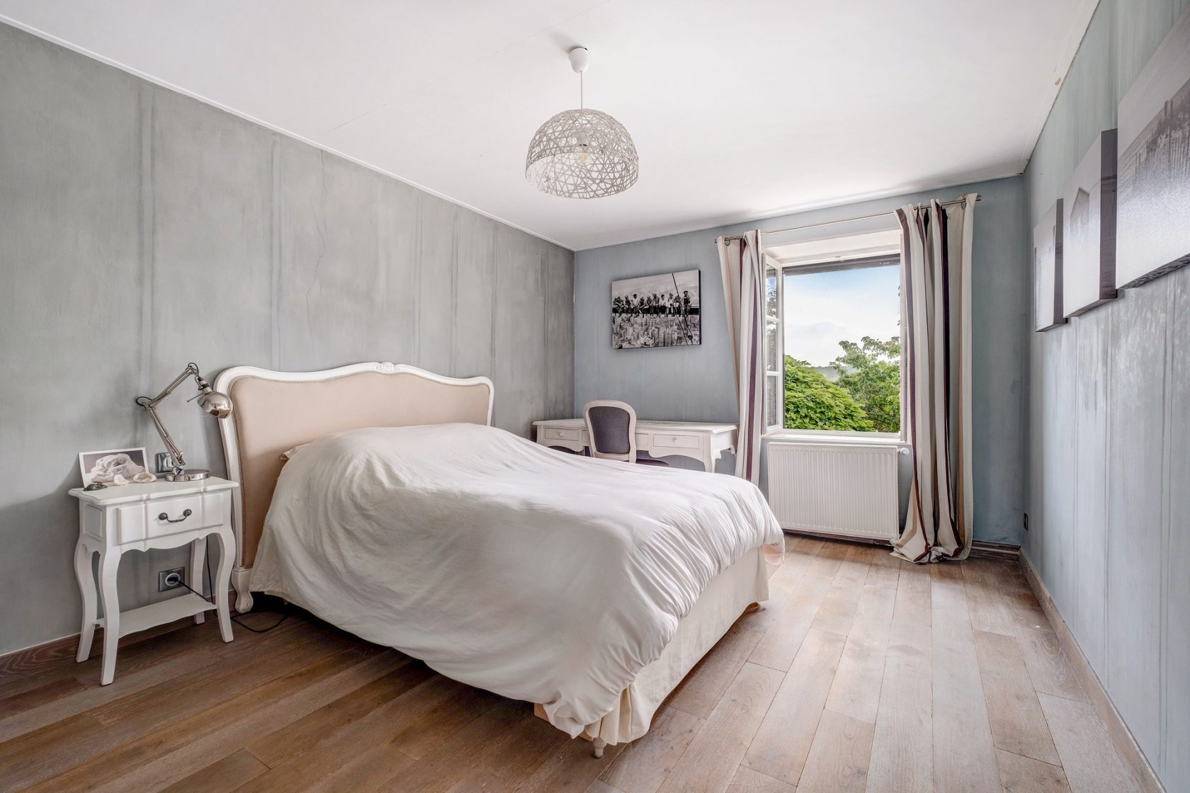 Charming renovated country house with swimming pool