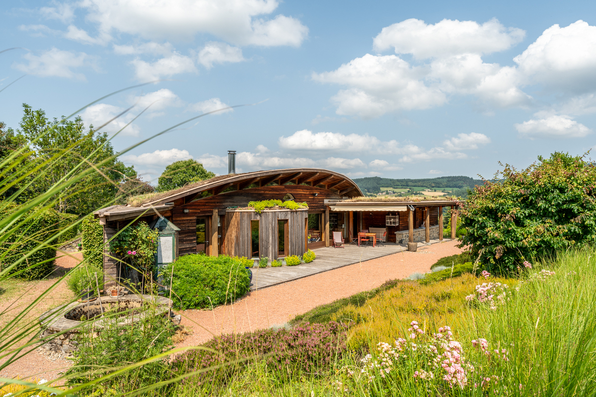 Maison d'architecte éco responsable dans le beaujolais vert