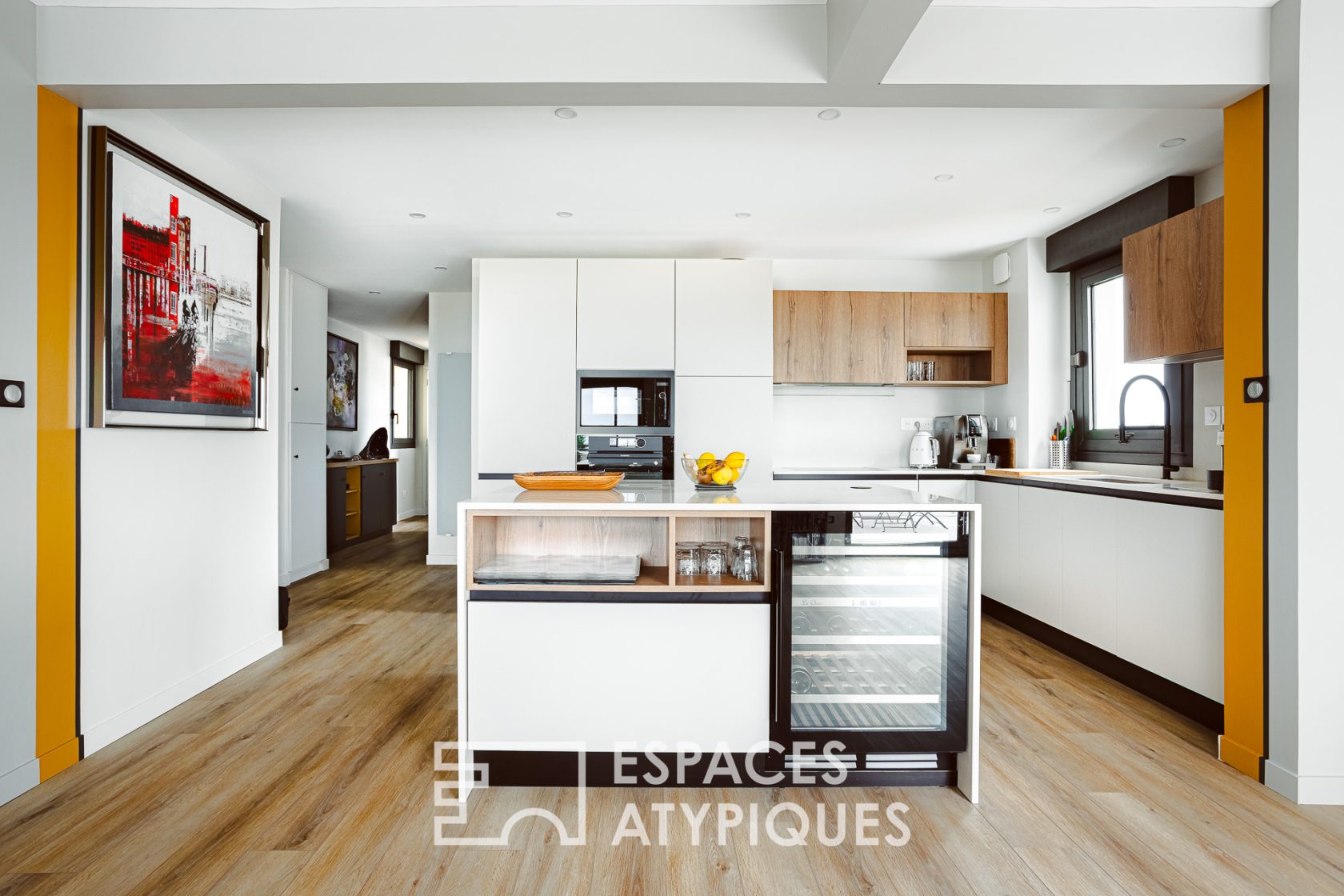 Luxury apartment with a contemplative view