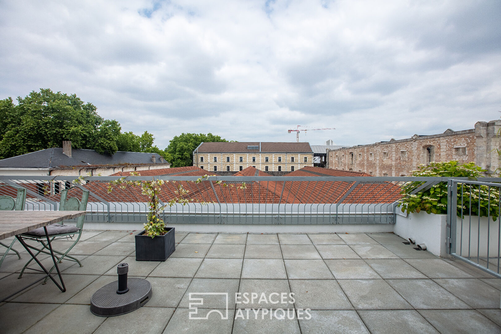 Appartement au dernier étage avec terrasses et vues dégagées