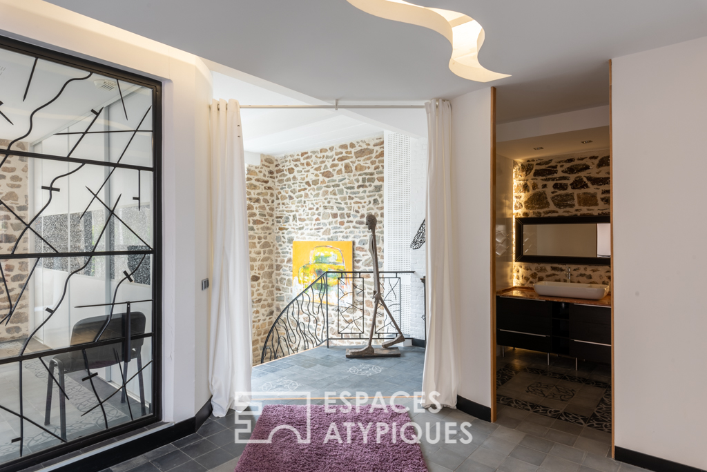 Large-format loft, swimming pool and patio