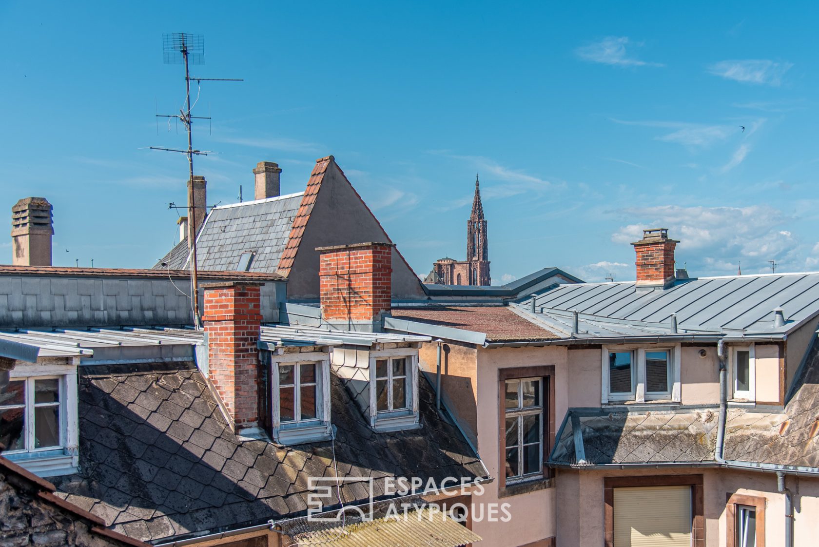 Dernier étage en duplex avec vue sur les quais