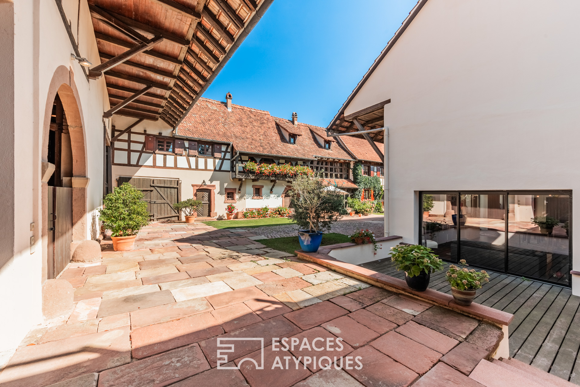 Exceptional farmhouse just outside Strasbourg