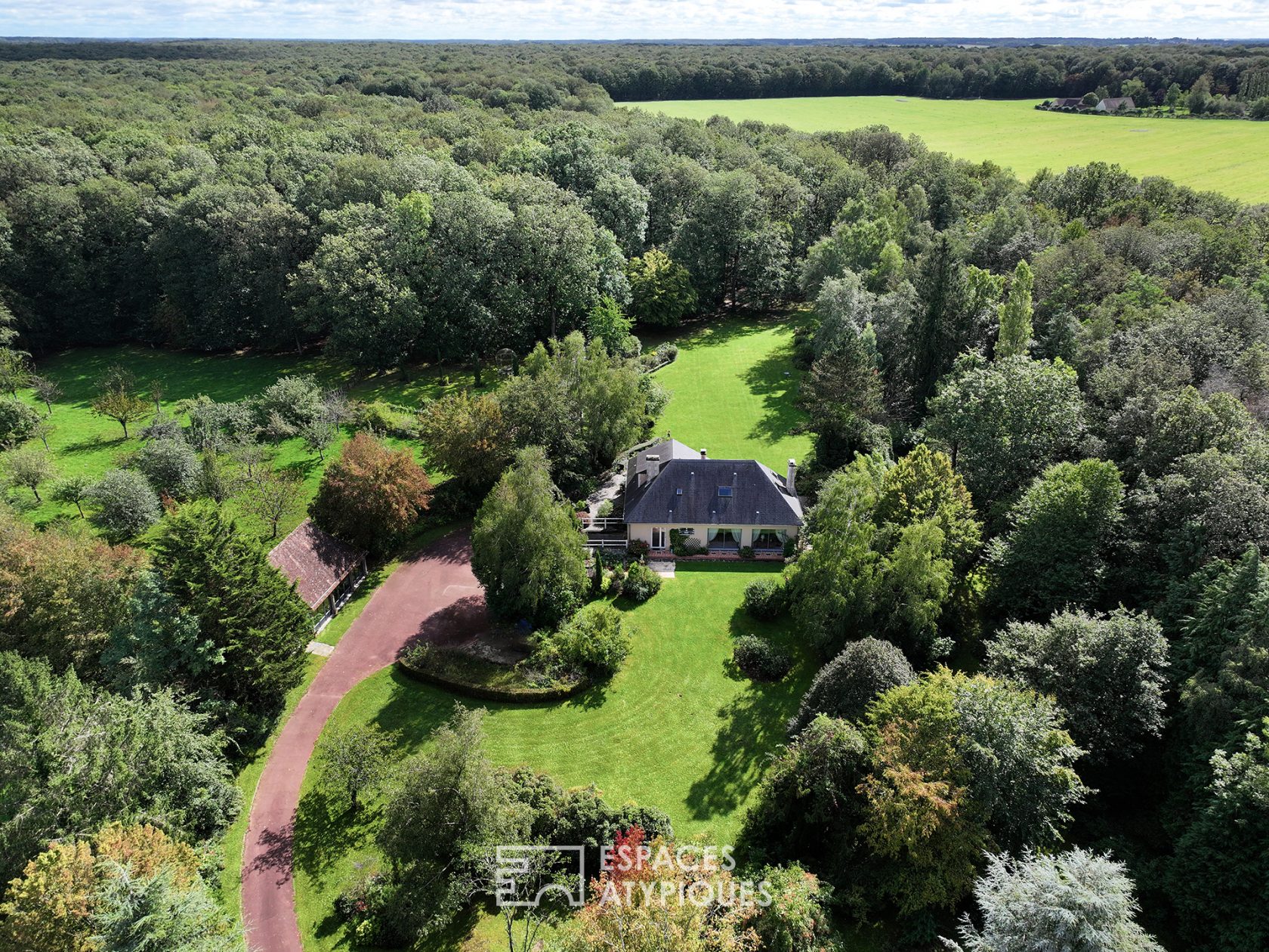 Property in the heart of the nature of Perche Eurélien