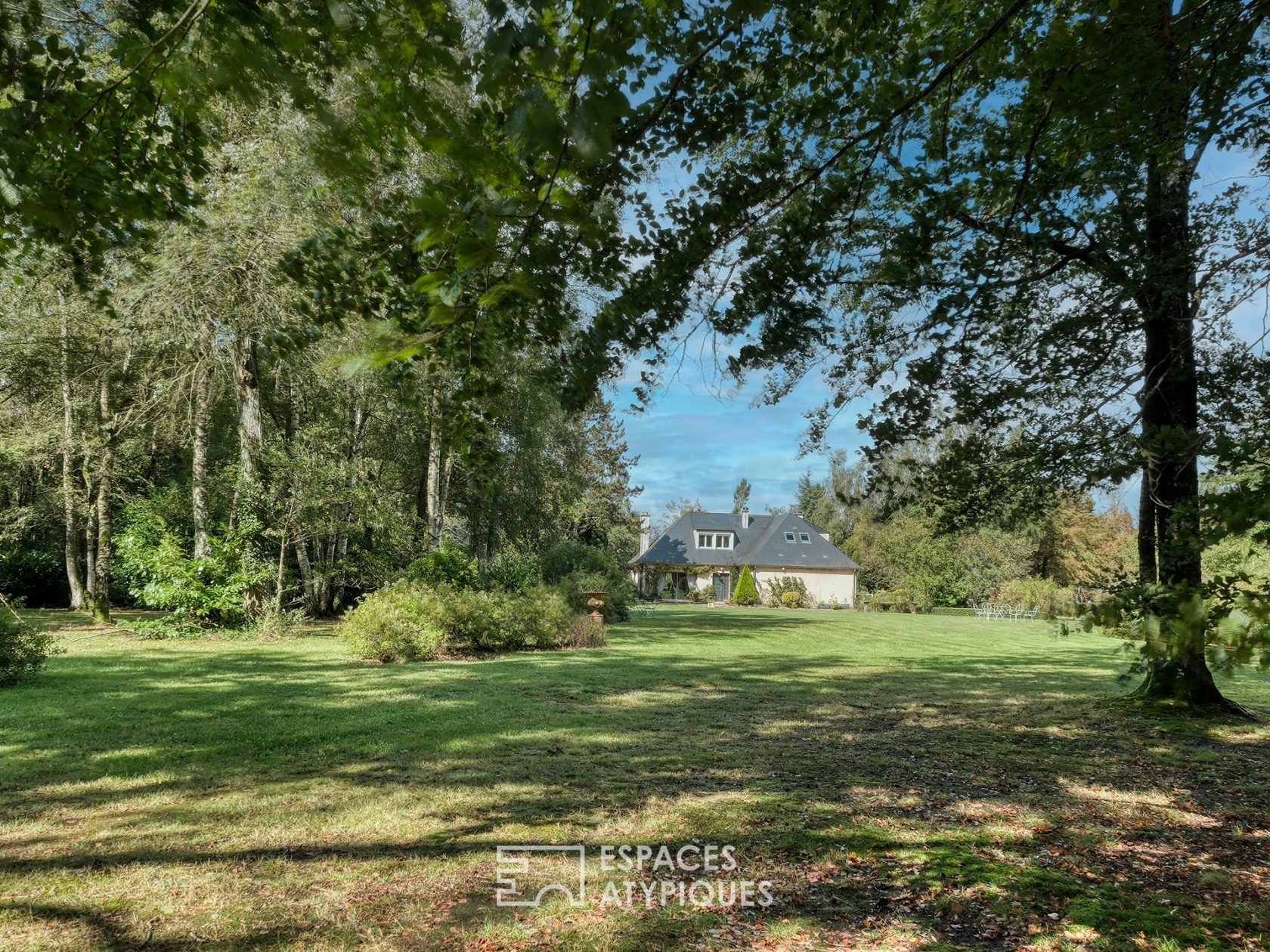 Property in the heart of the nature of Perche Eurélien