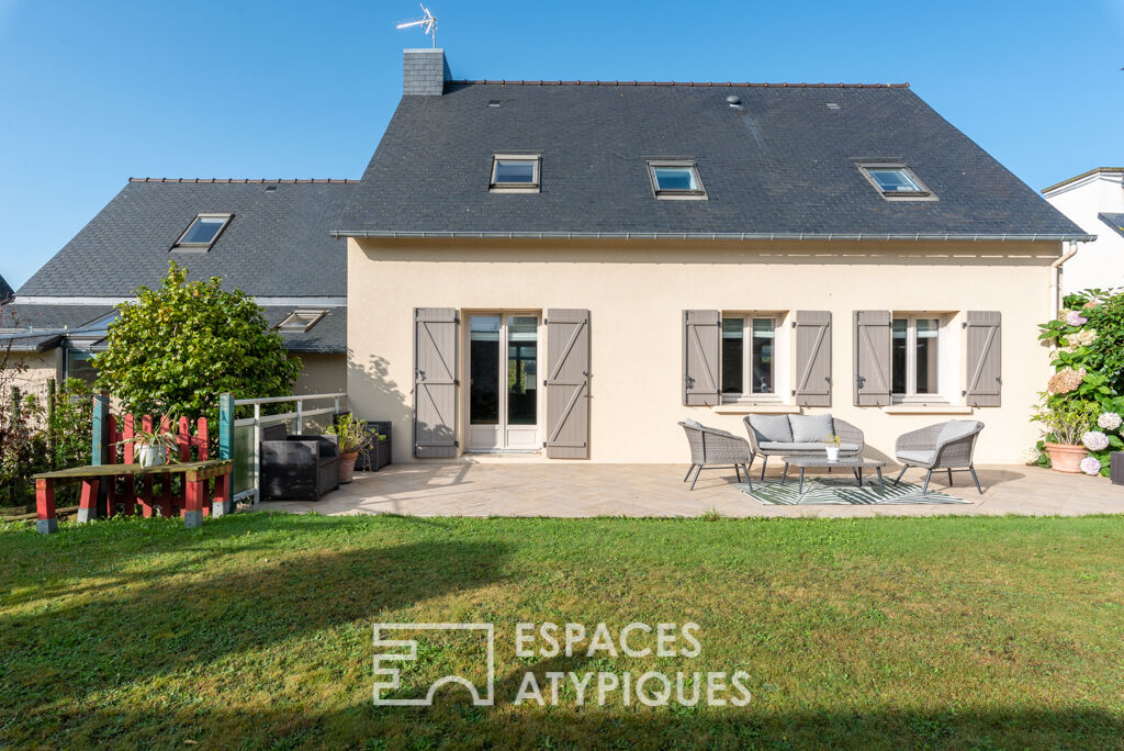 Charming family home in Saint-Lunaire – Town center