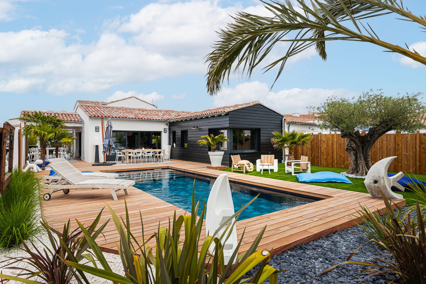 Prestigious villa close to the beaches