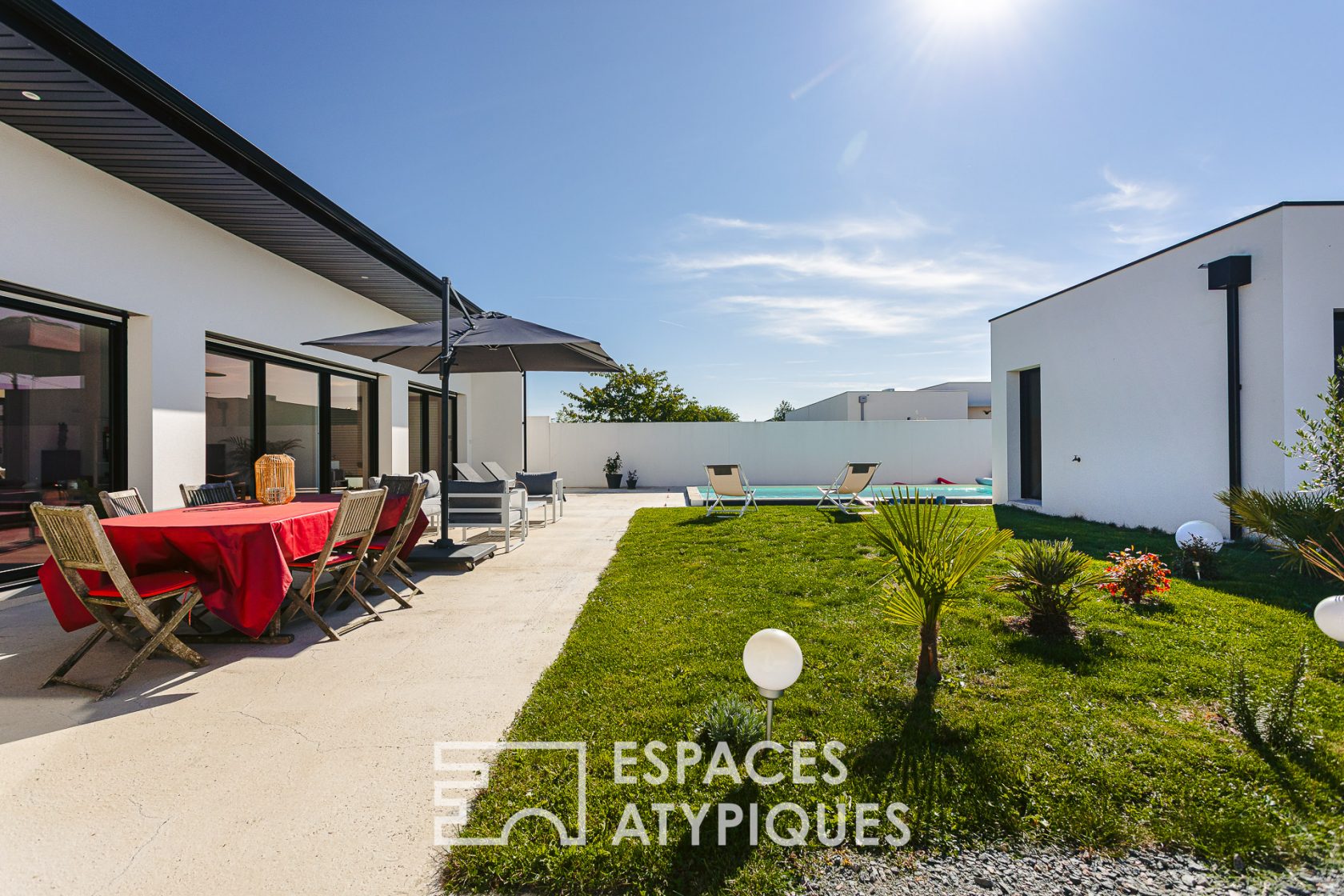 Beautiful contemporary in the heart of the city