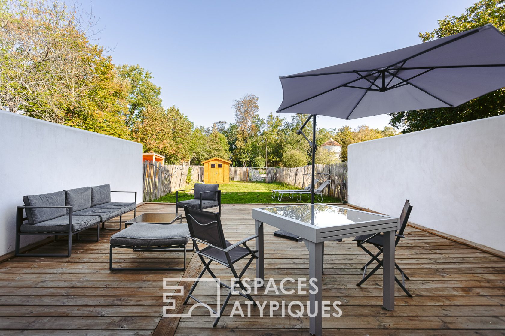 Appartement avec jardin dans un château