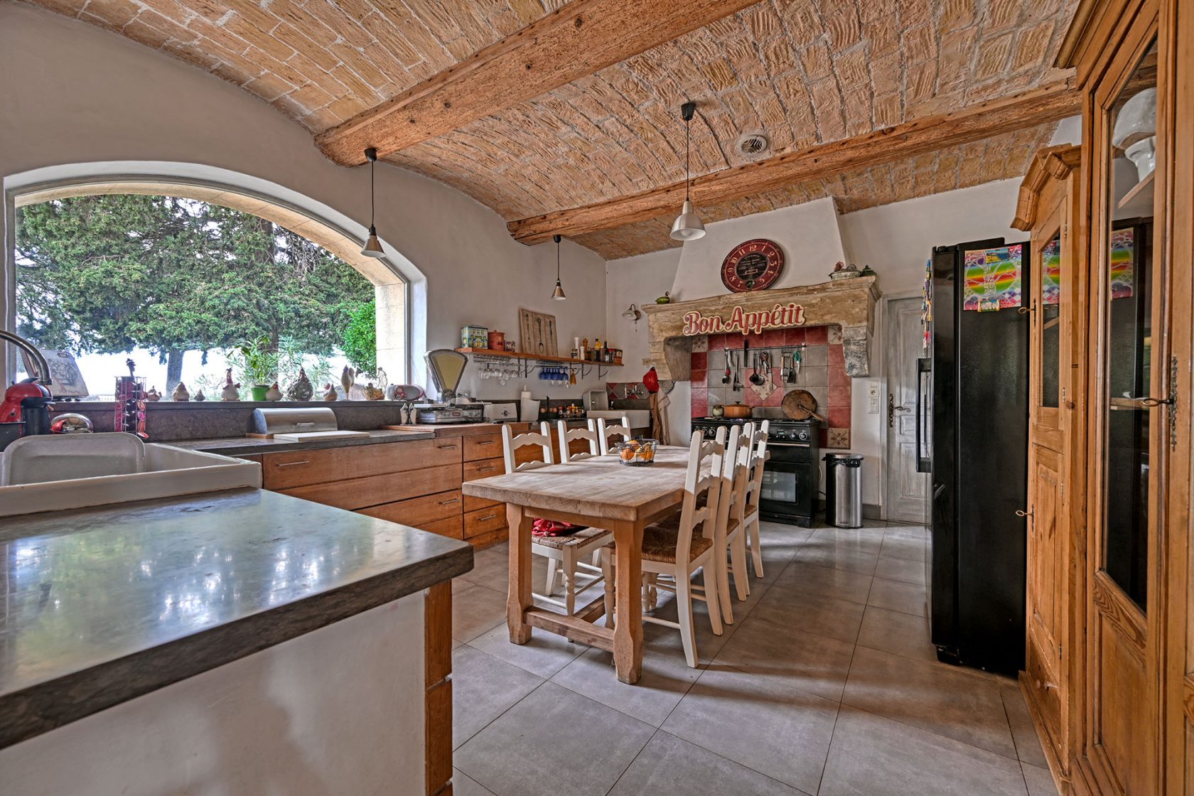 Exceptional estate with bastide, outbuildings and century-old park