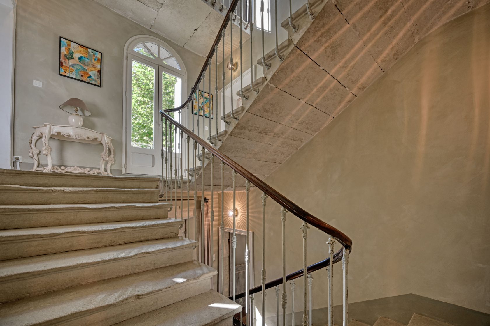 Exceptional estate with bastide, outbuildings and century-old park