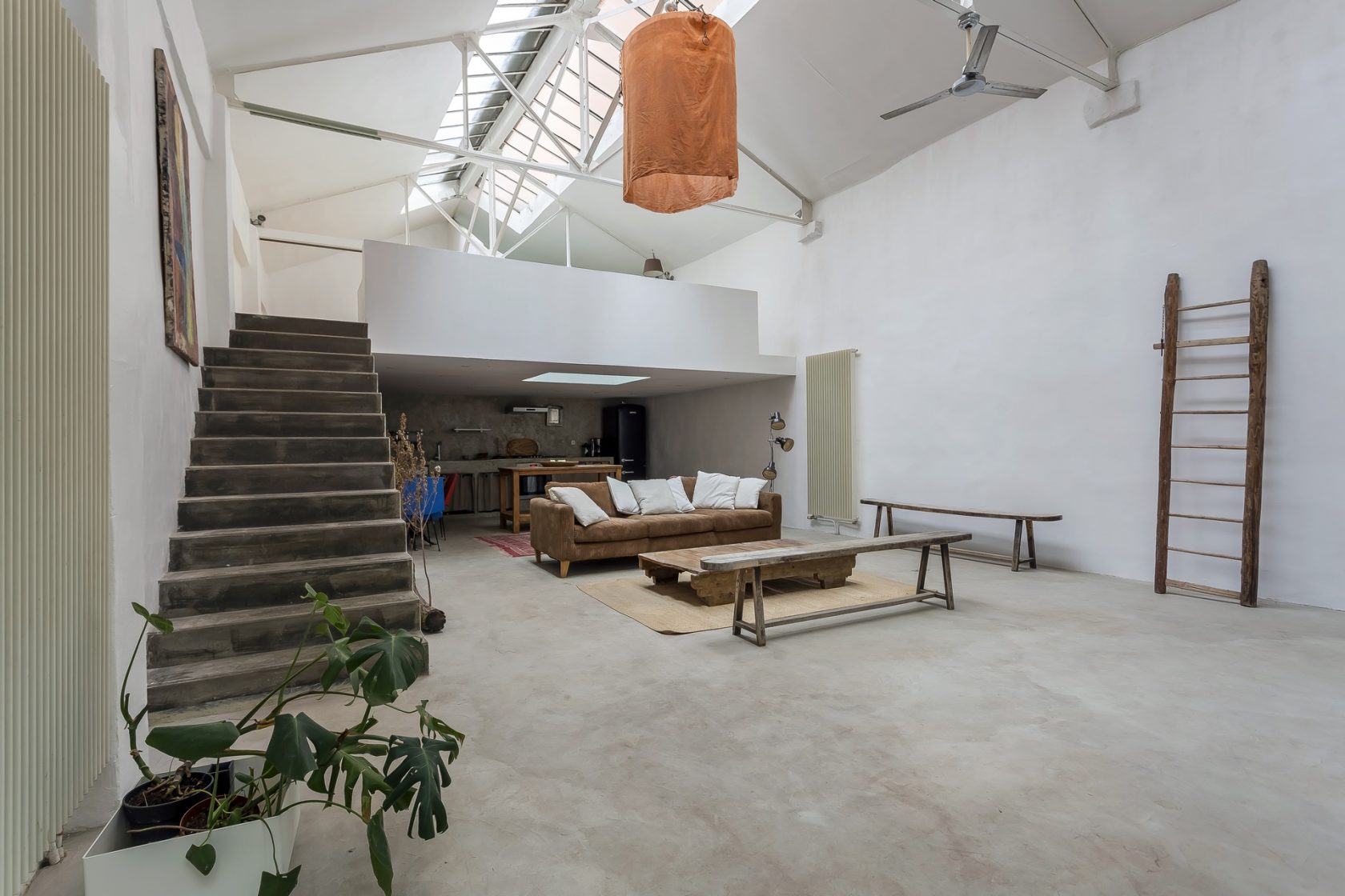 Duplex loft in a former photographer’s workshop