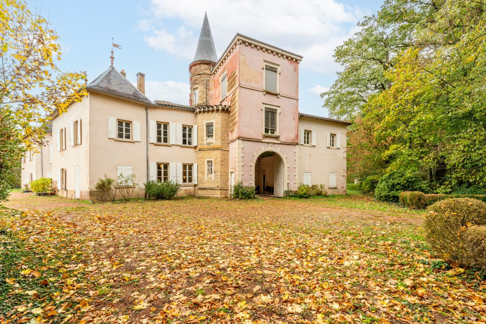 Château d’exception au coeur du Beaujolais