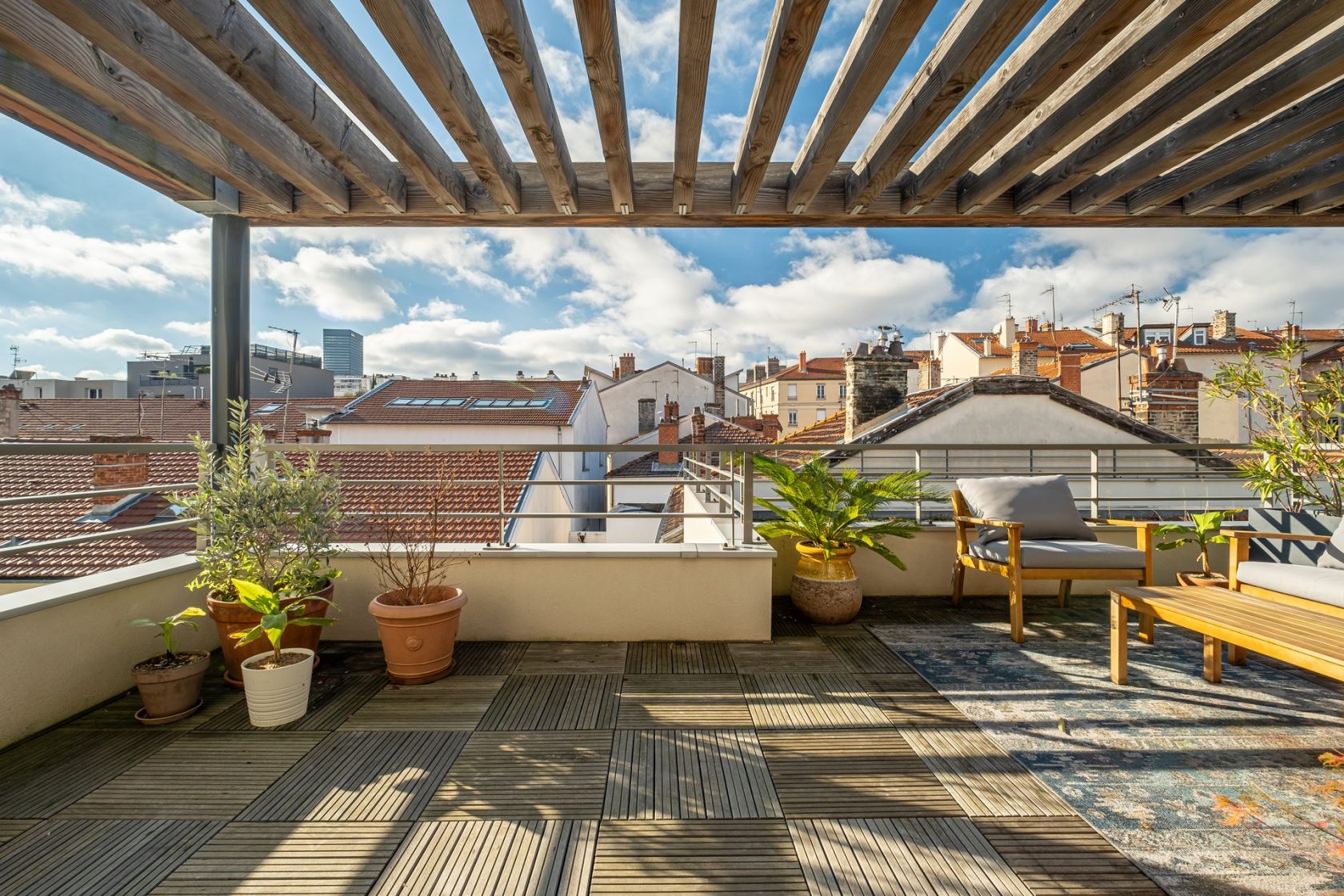 Appartement meublé en dernier étage avec terrasses