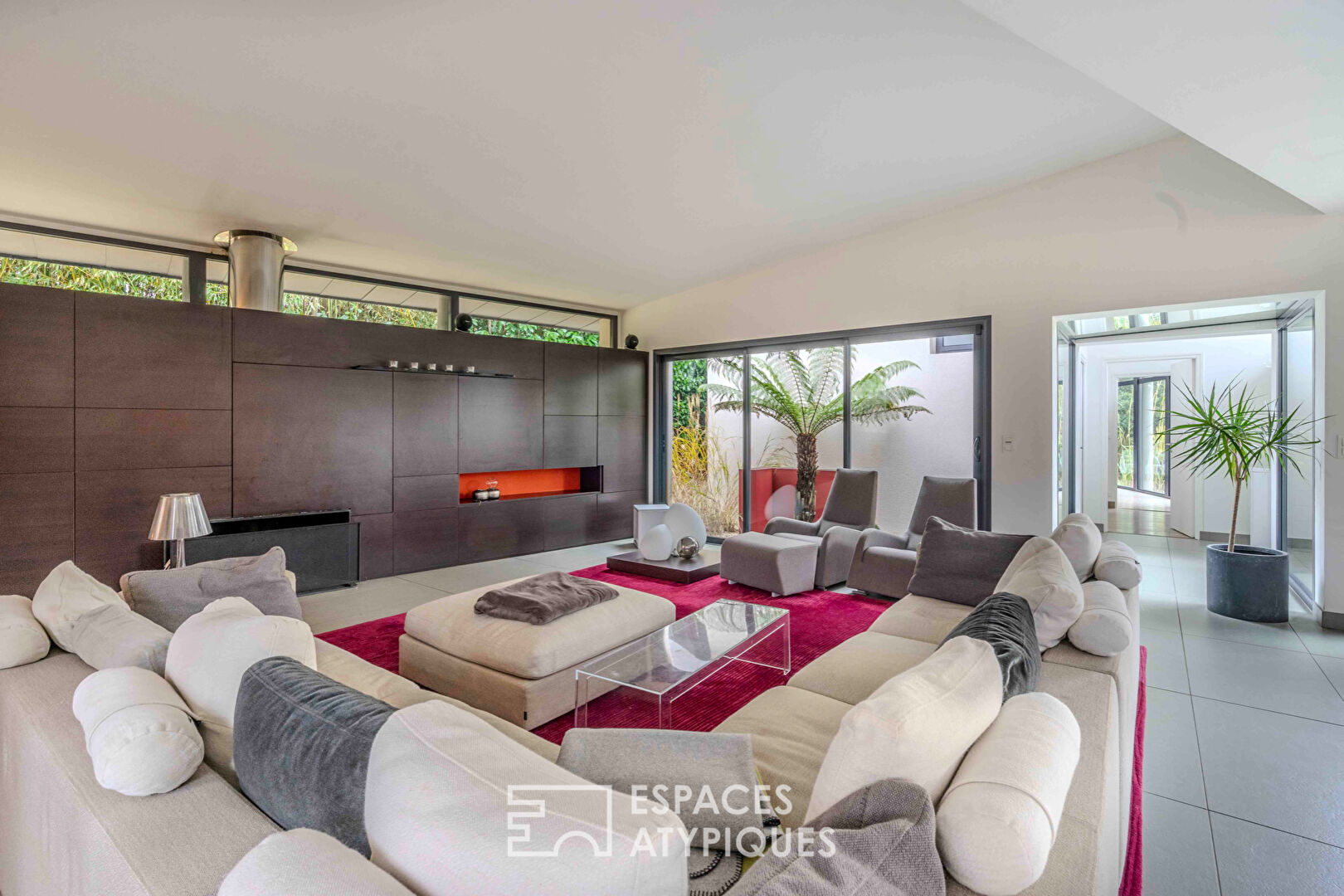 The Family Villa