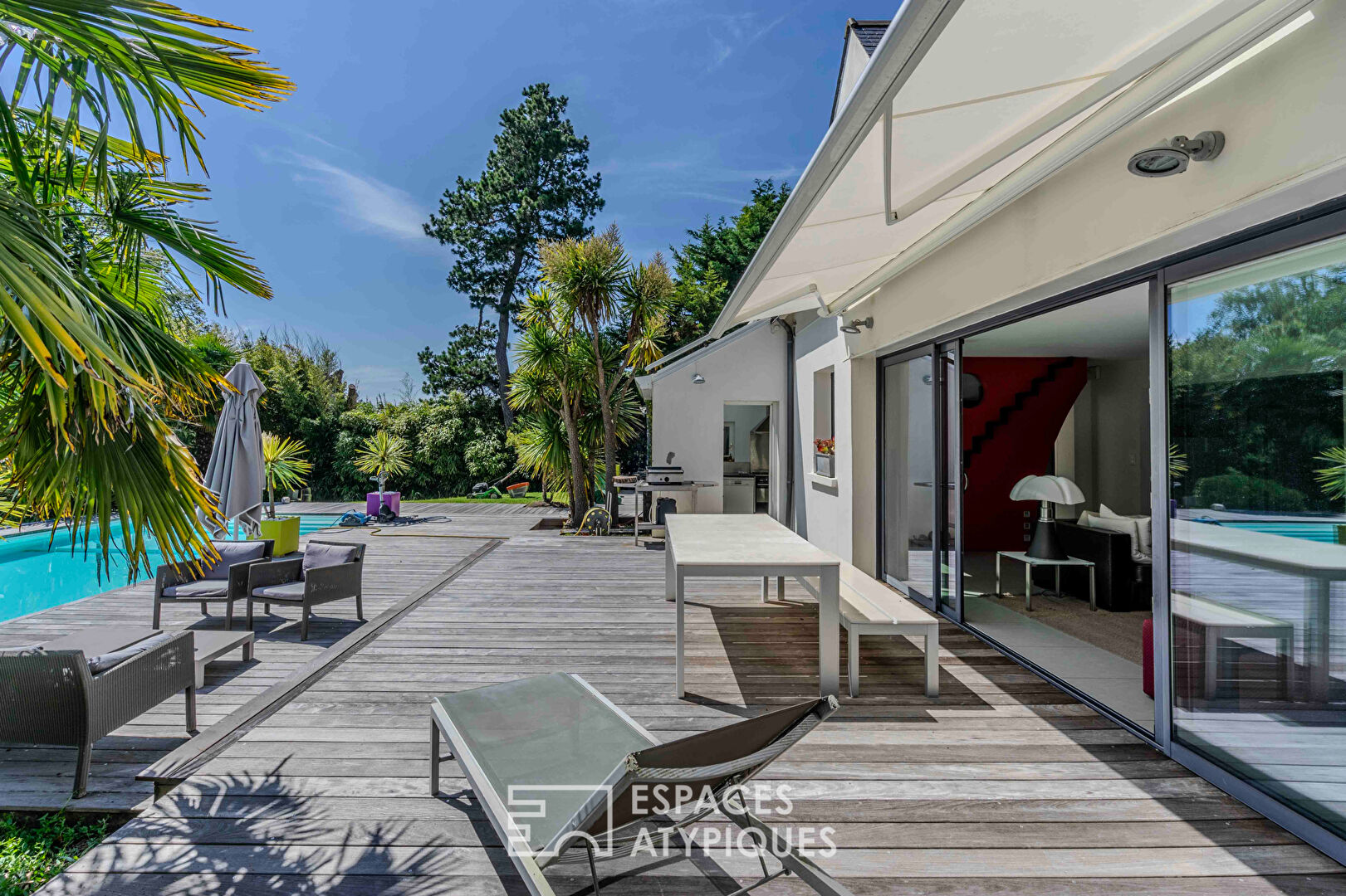 The Family Villa