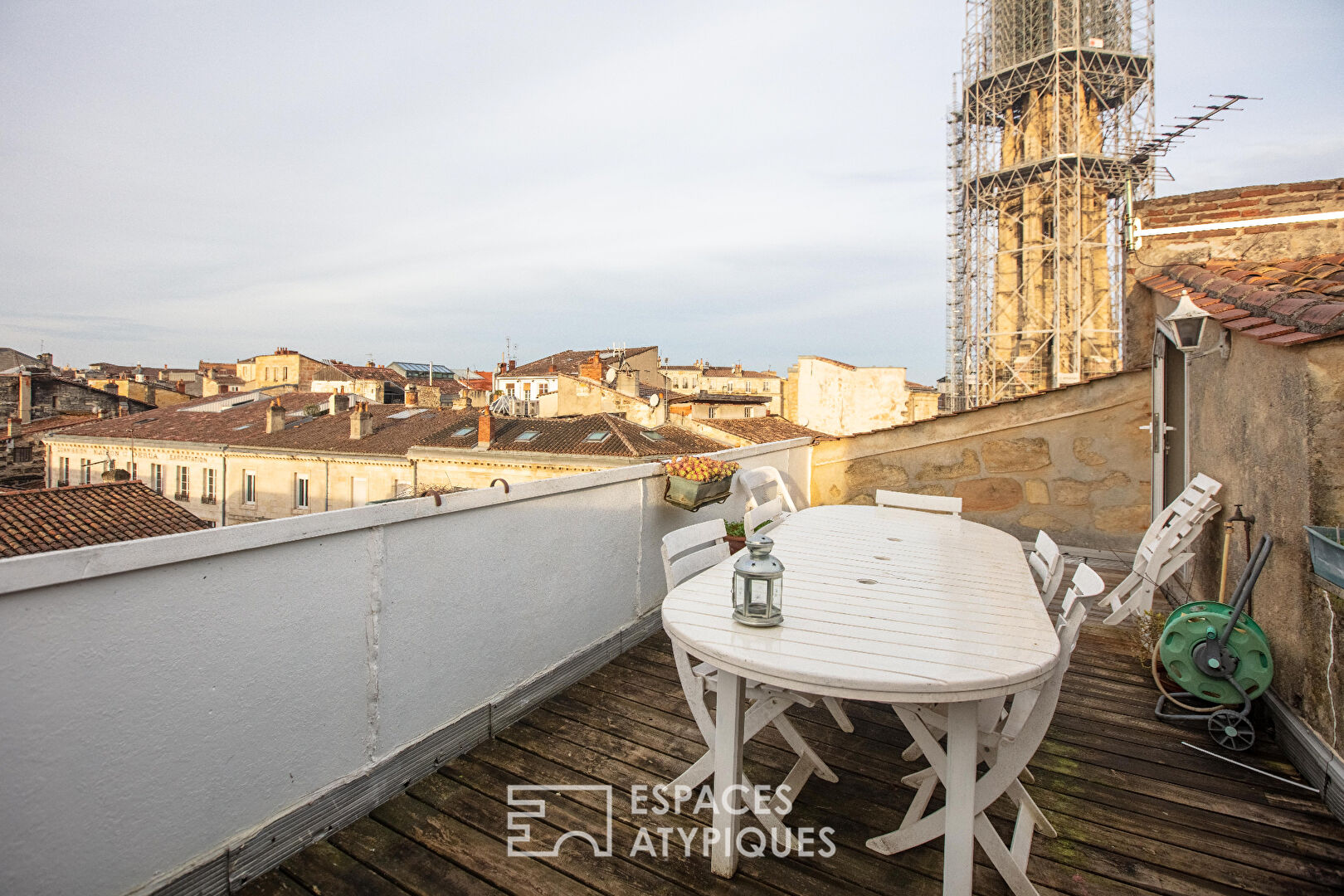 Appartement avec terrasse et vue imprenable sur la Flèche Saint-Michel