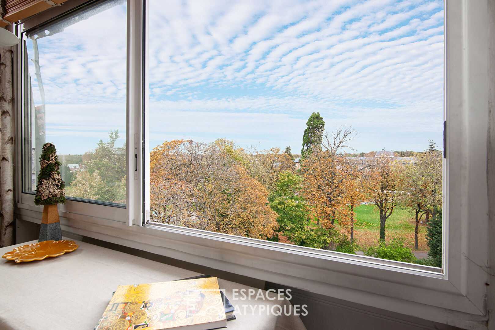 Duplex with exterior and unobstructed view of the St-Maurice plateau