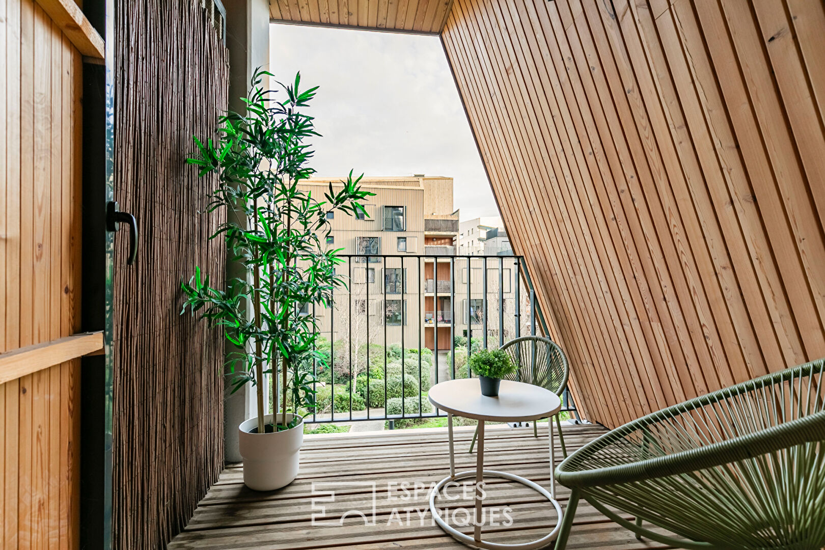 Appartement rénové avec terrasses à Bacalan