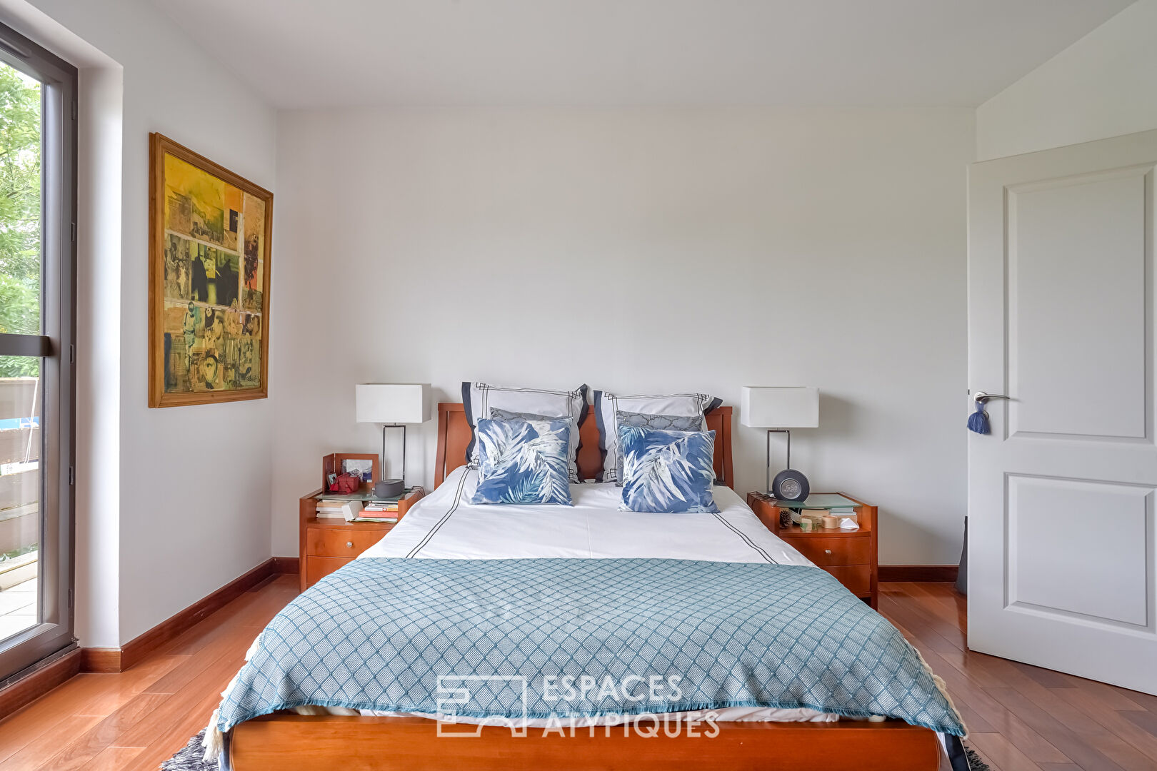 Duplex in the heart of town and its terrace on the top floor in Bourg-la-Reine
