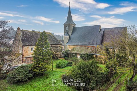 15th century manor in a privileged setting with its park and pond