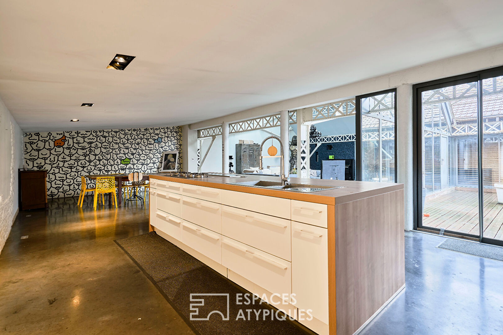Loft with terrace