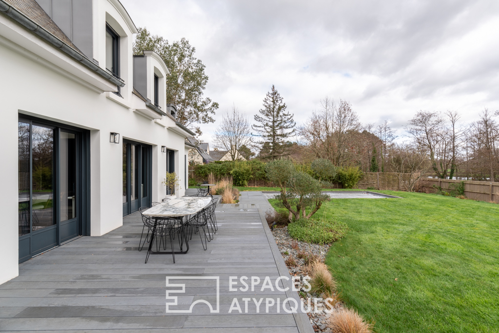 Maison style Ile-de-France raffinée avec vue et piscine