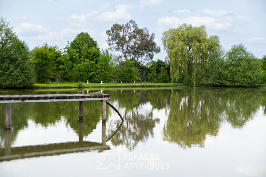 Propriété de caractère avec étang et piscine