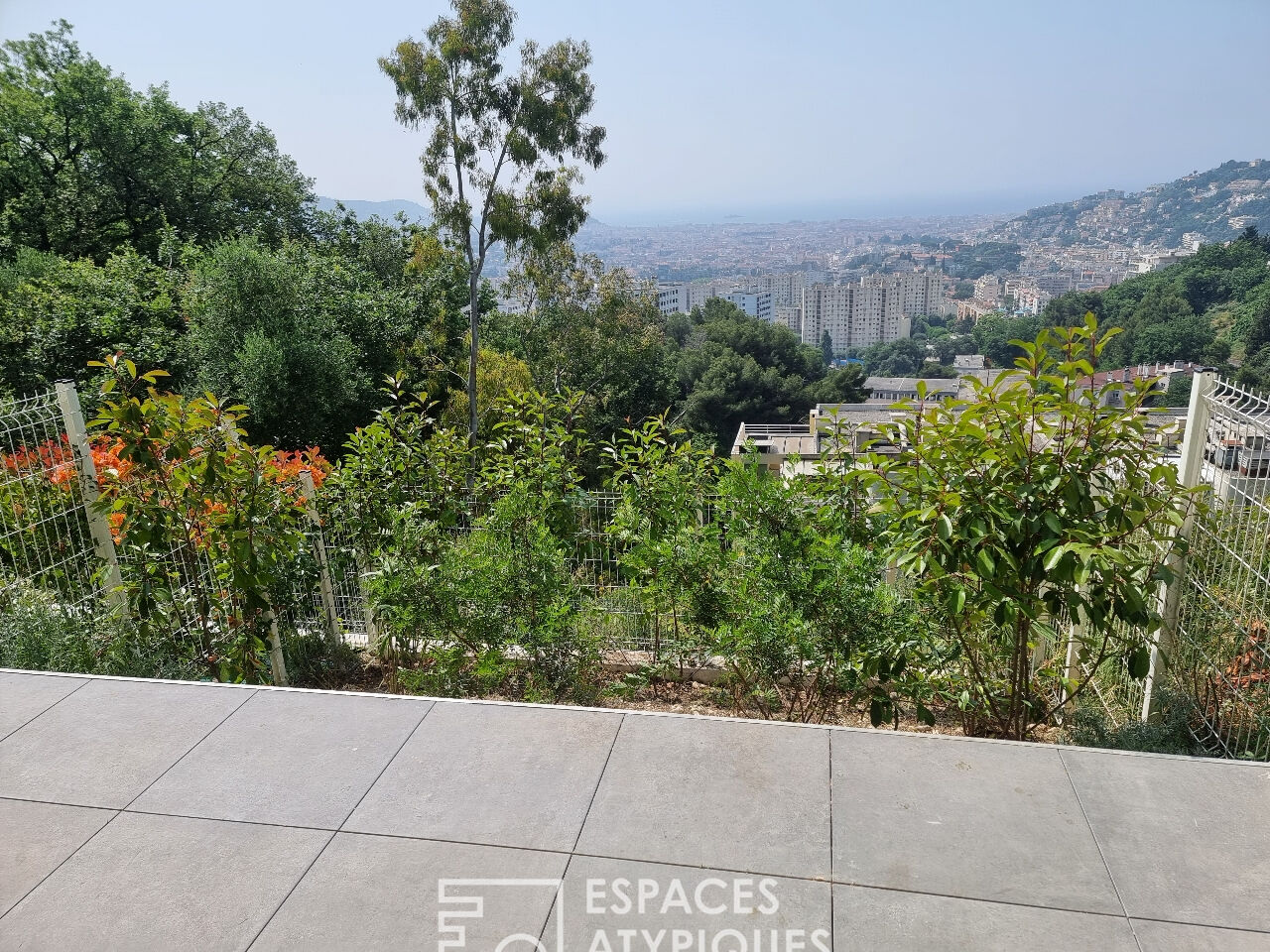 Appartement avec vue mer dans les hauteurs de Nice