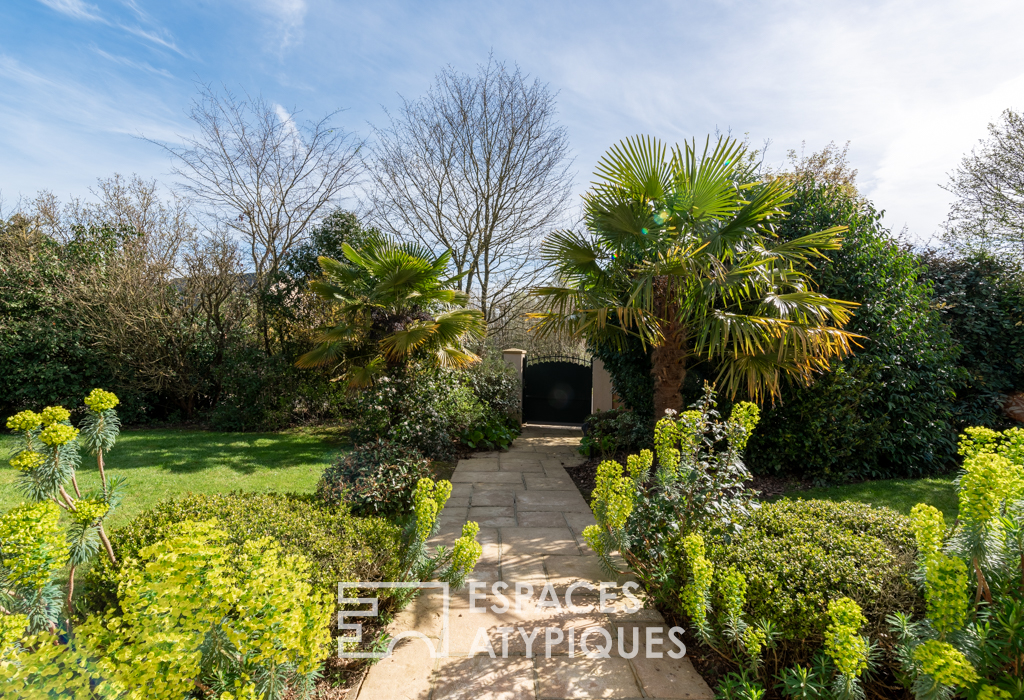 Singulière contemporaine et son merveilleux jardin paysagé