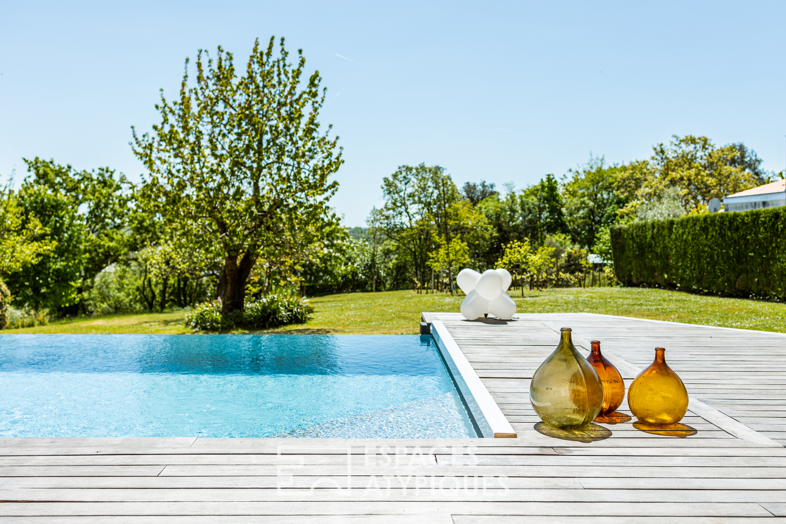 Belle maison épurée avec sa vue imprenable