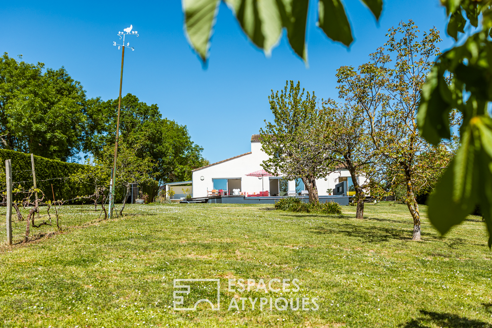 Belle maison épurée avec sa vue imprenable