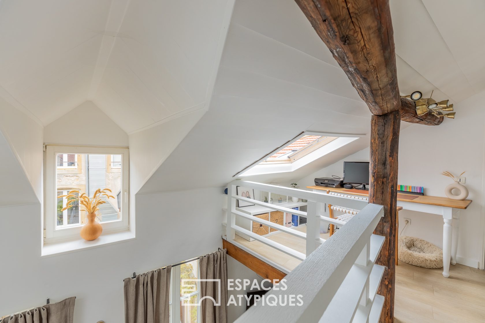 Duplex de charme sous les toits