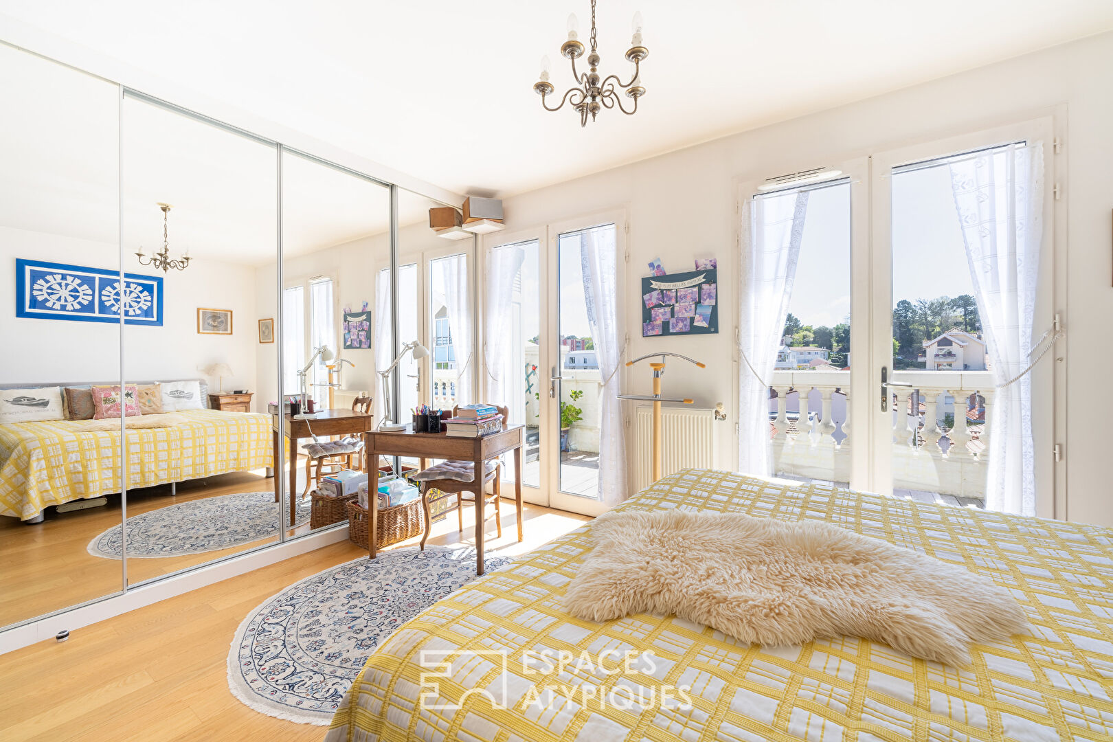 Exceptional top floor apartment in the center of Arcachon