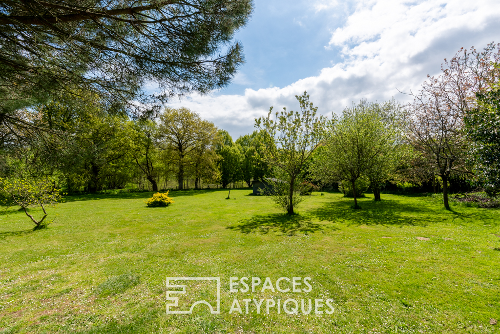 Maison et son petit parc au coeur de Vignoc