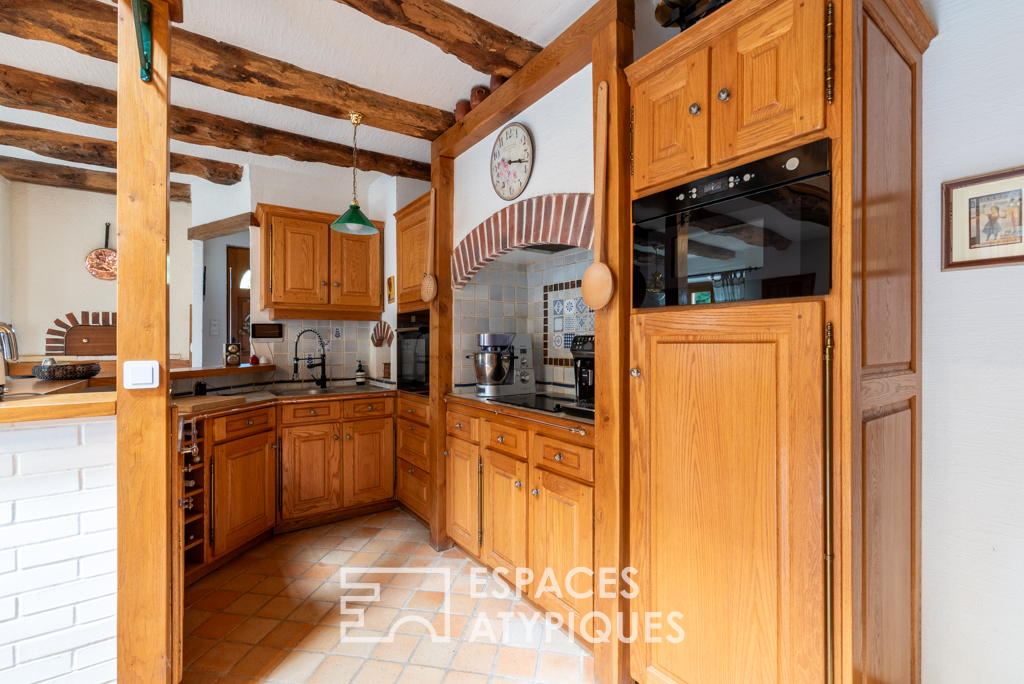 Charming renovated farmhouse on large garden in the heart of Gévezé