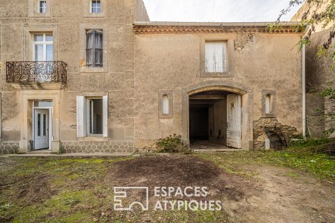 Mansion with old cellar in the village
