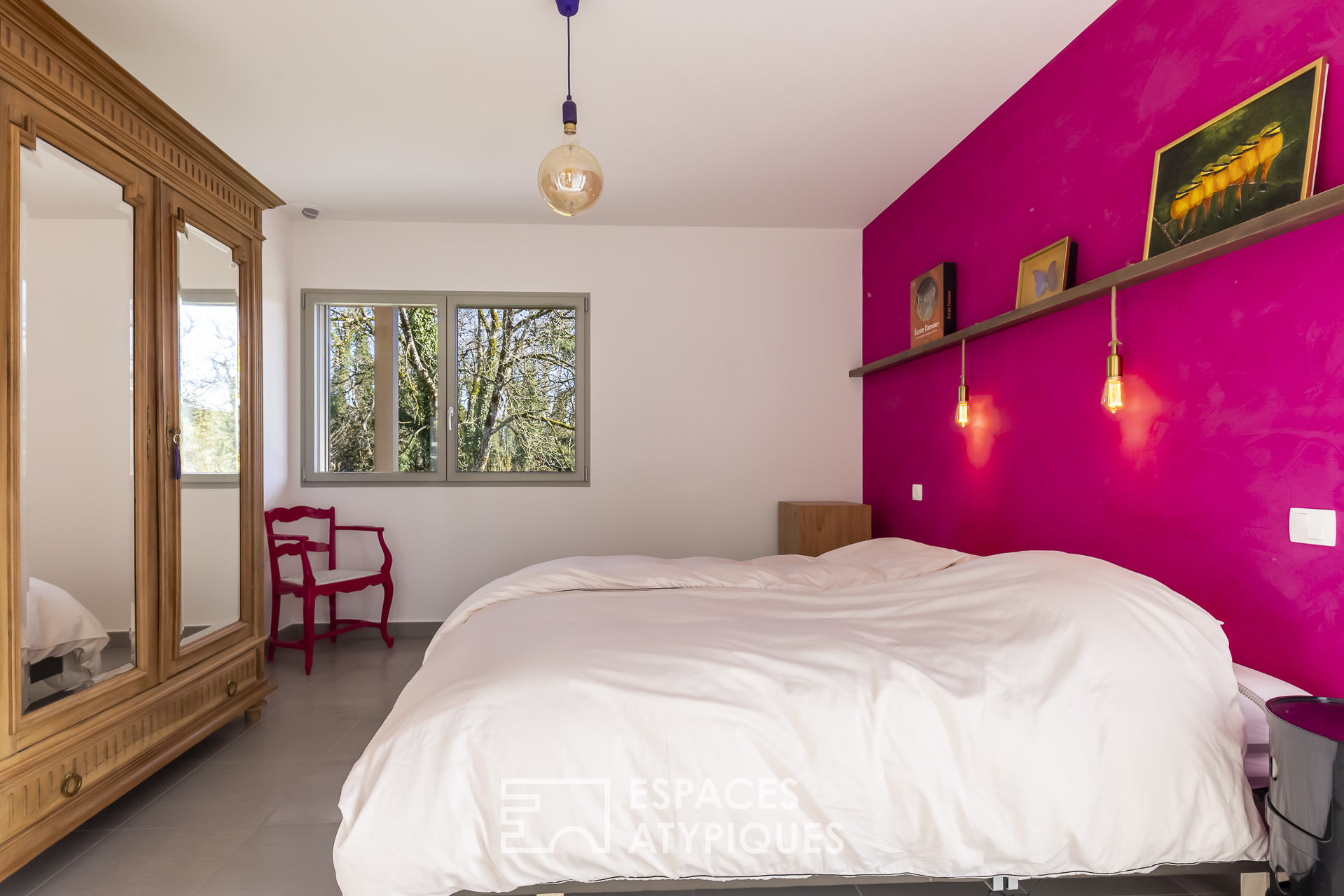 Wooden frame house, peaceful setting and magnificent view