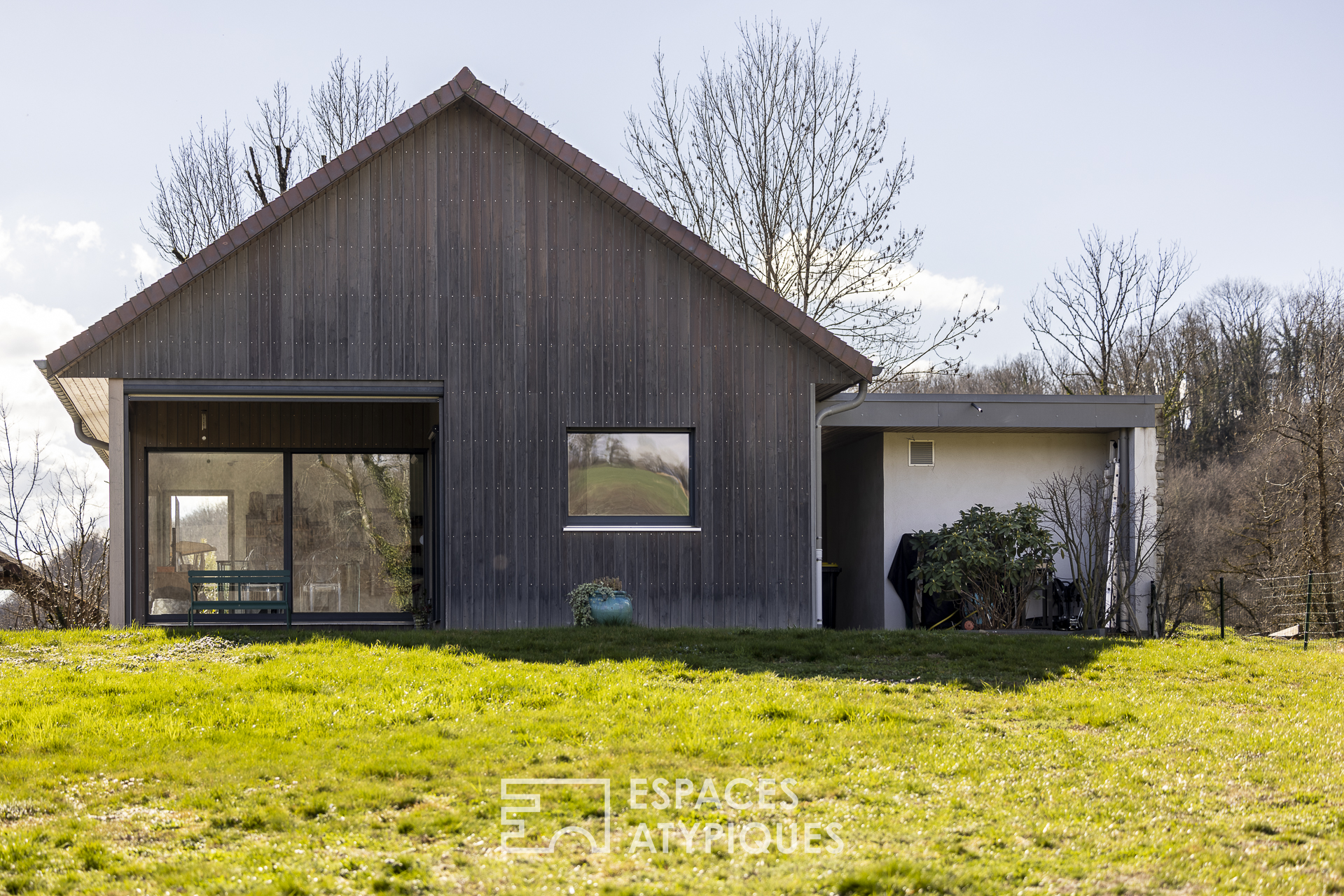 Maison ossature bois, cadre paisible et magnifique vue