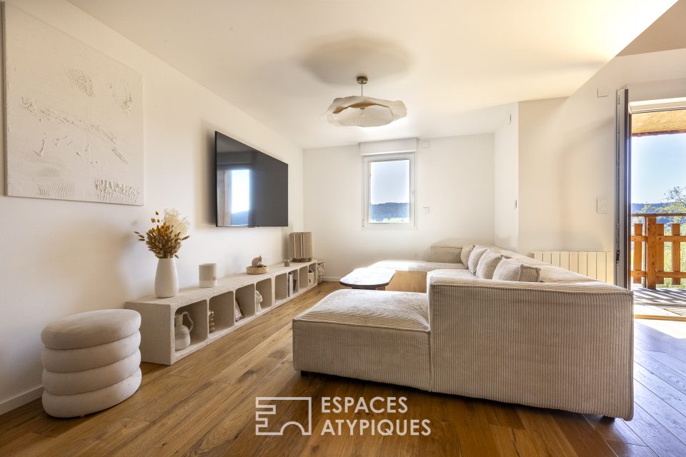 Triplex avec balcon, vue sur le lac Saint-Point