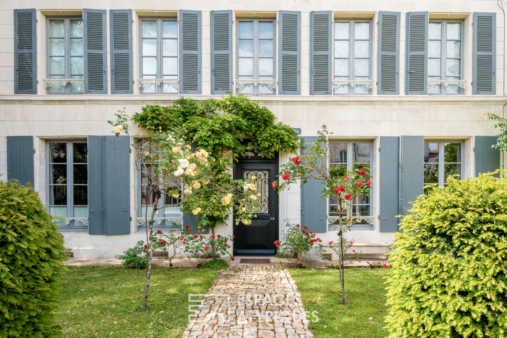Propriété familiale de caractère en coeur de ville