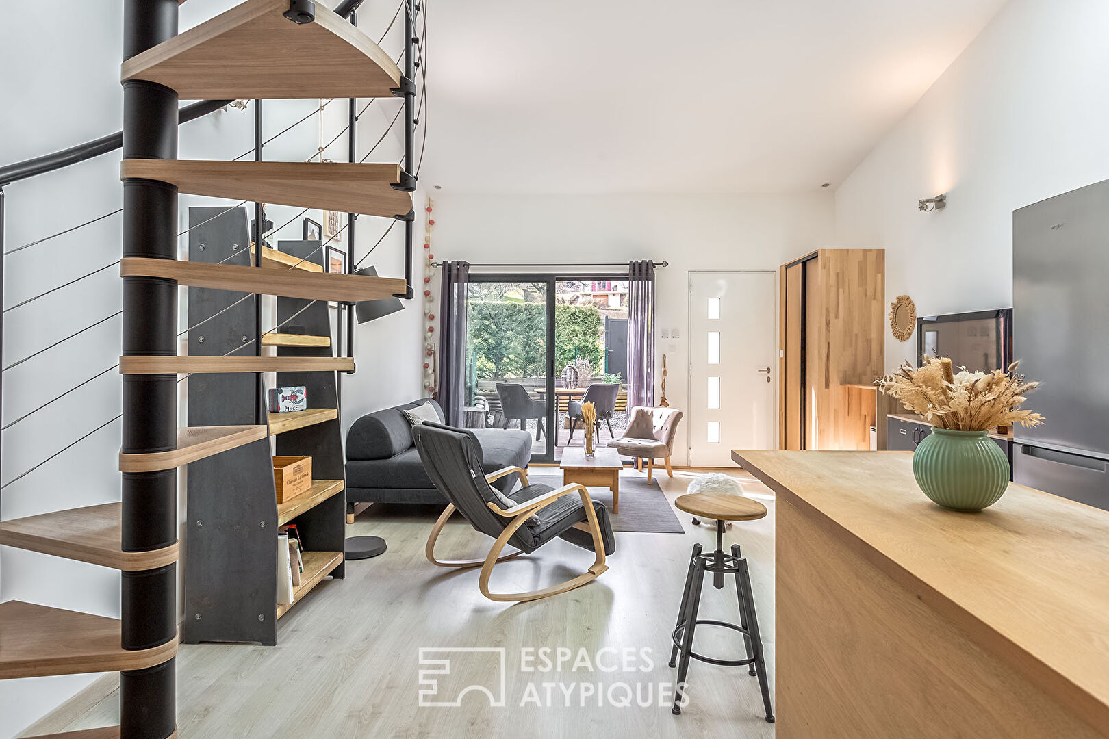Duplex contemporain avec terrasse