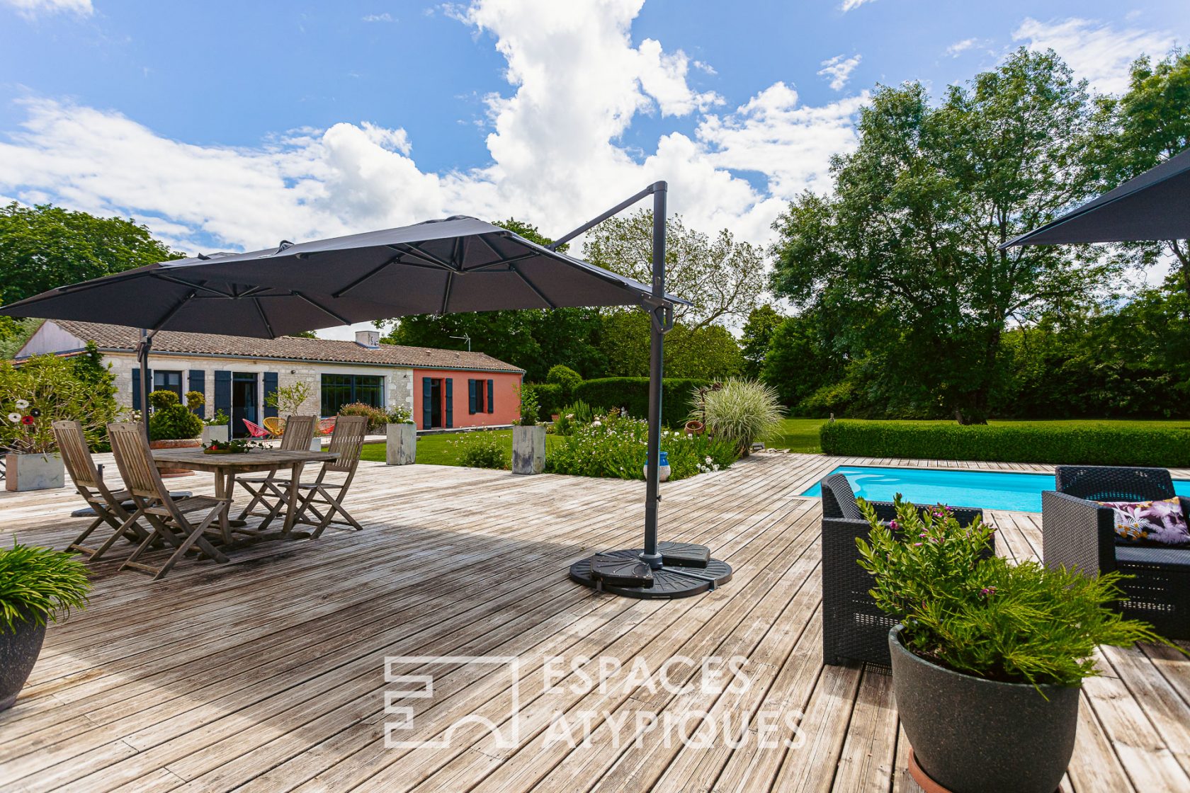 Renovated barn and its exceptional rooms