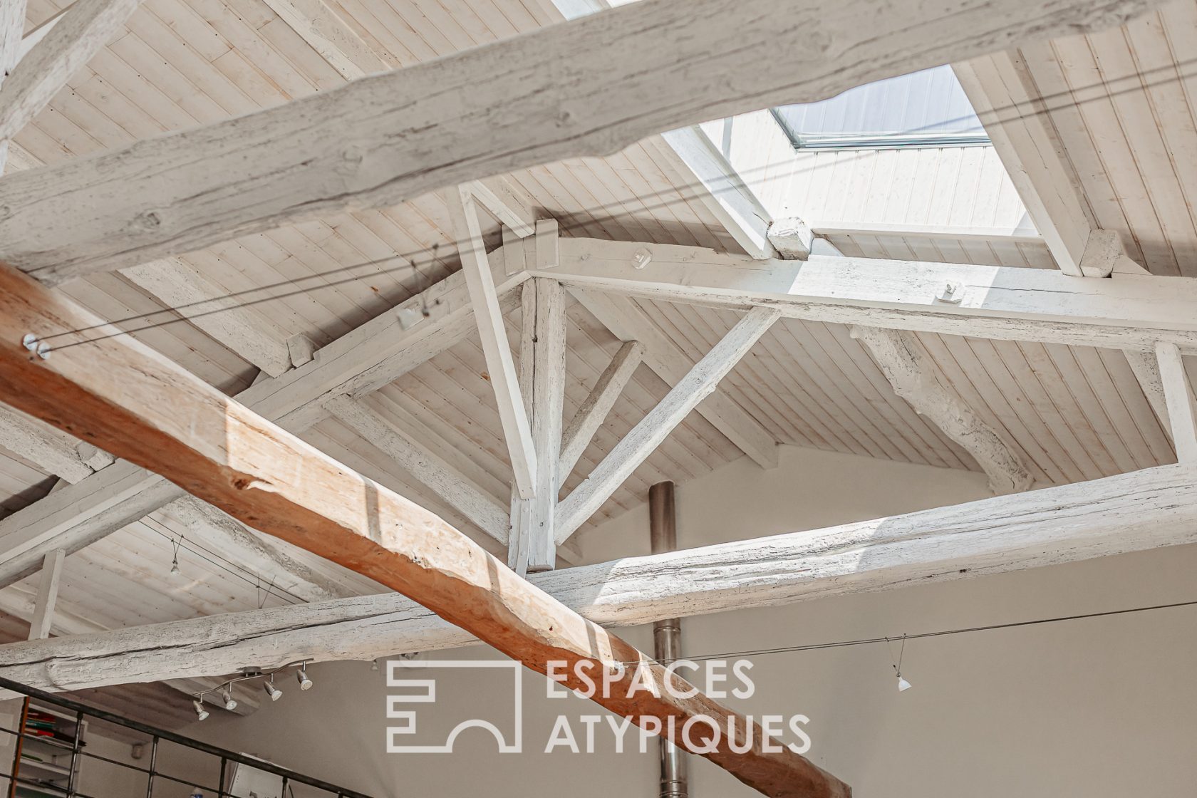 Renovated barn and its exceptional rooms